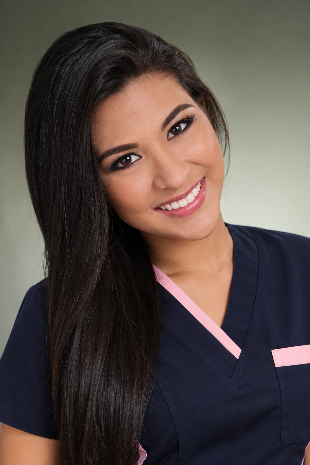 Dra. Liceth, Médica dermatológica, tricología y estética en Mauvelore Clinic